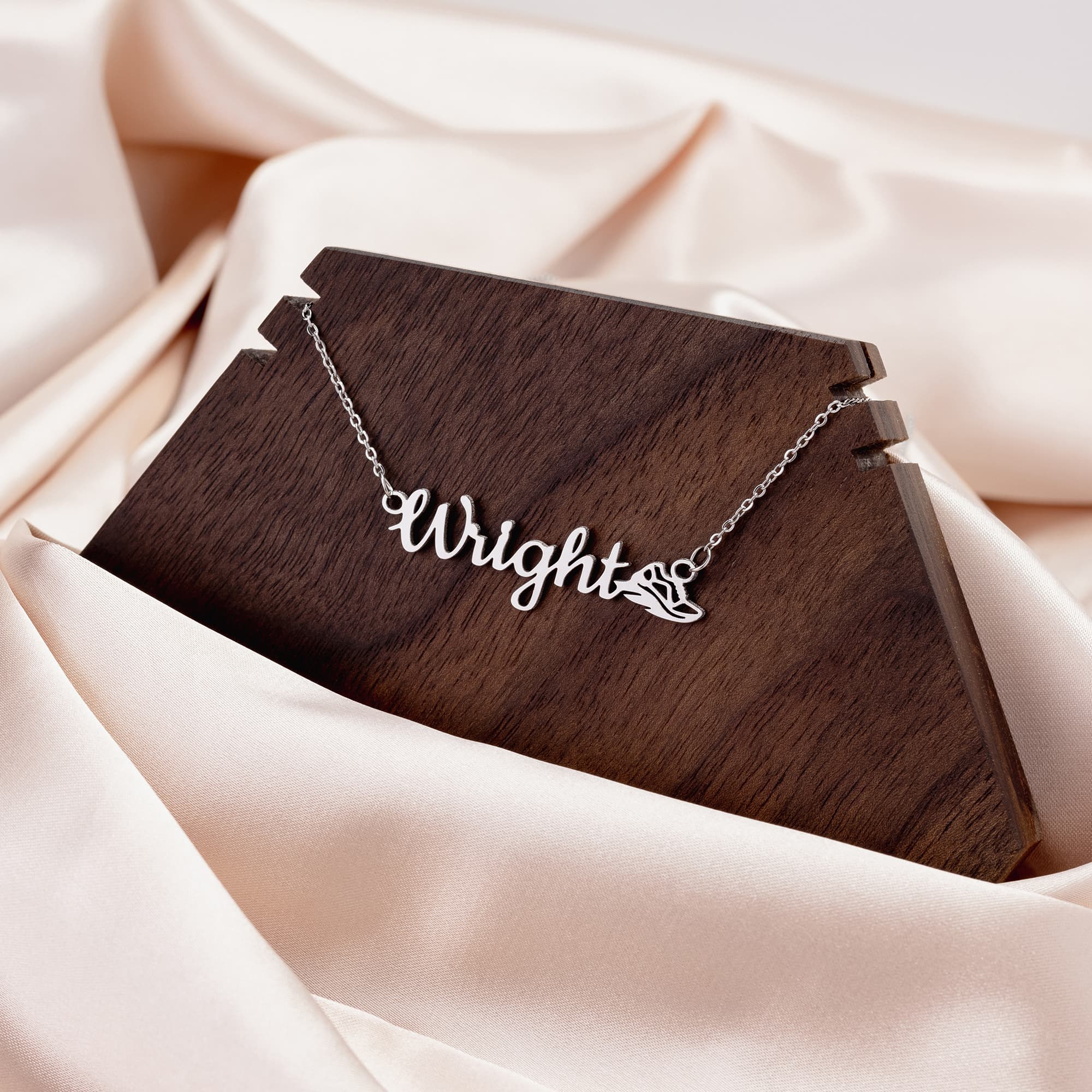 Personalized_Sports_Mom_Necklace_Mockups_File.jpg_15686290